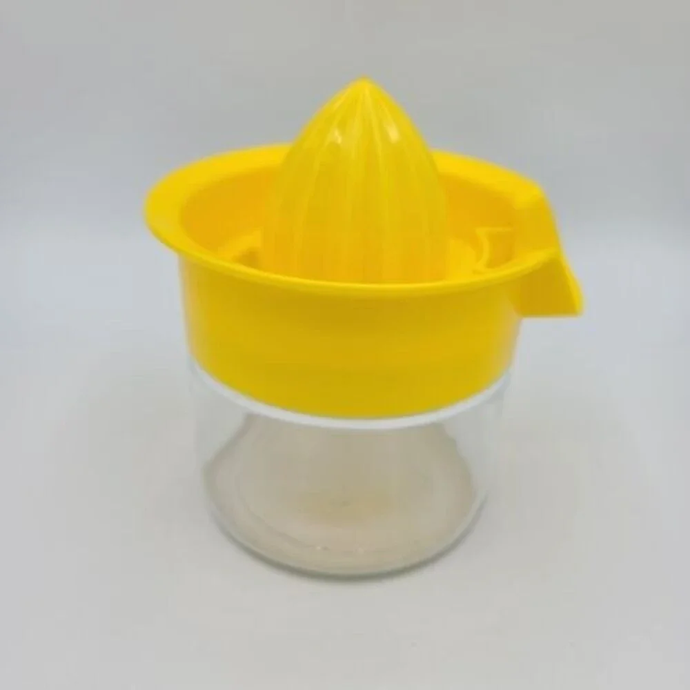 Vintage Gemco Clear Glass Juicer Container With Yellow Lid Manual Fruit Press